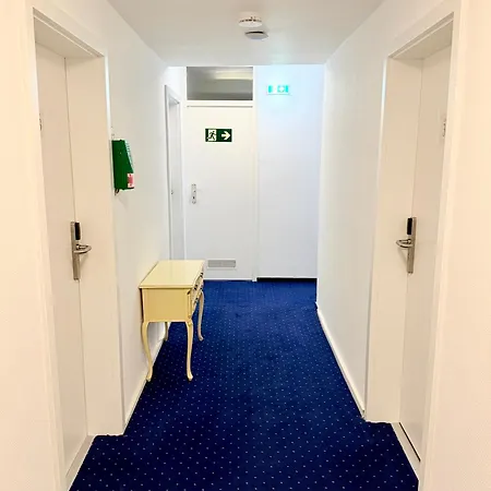 Am Kornmarkt מלון 3*