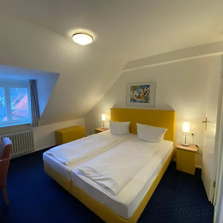Am Kornmarkt Hotel 2*