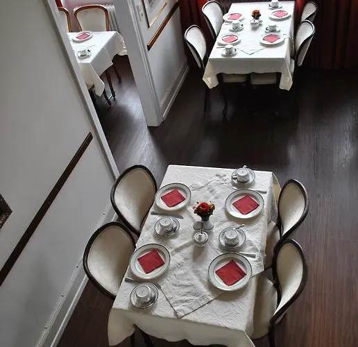 מלון Am Kornmarkt 3*